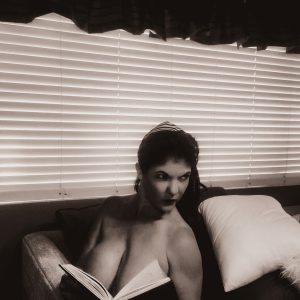 Everyday 50's Nude Wife Fantasy 23